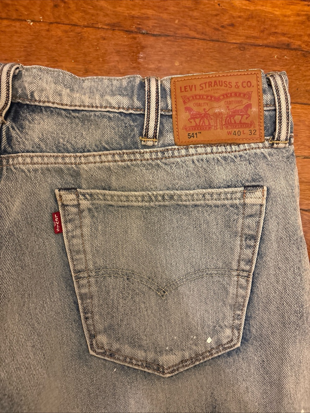 Men's Levi’s 541 Washed Blue Paint-Splatter Jeans size 40/32 - Picture 9 of 10